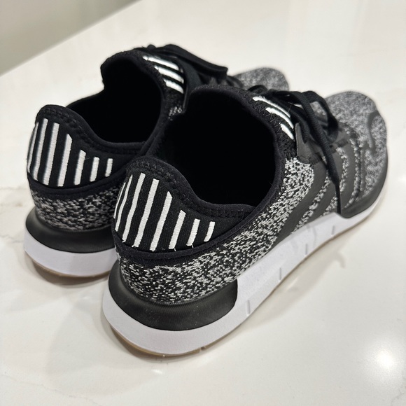 Adidas Swift Run X - Picture 4 of 6